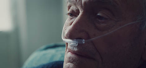 Elderly patient with oxygen